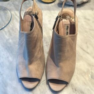 Miu Miu Beige Suede Peep Toe Ankle Boots Zip Stiletto sandal Size 38.5 EU 8.5